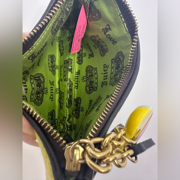 Vintage Juicy Couture wristlet w/large Juicy Charms Authentic & rare 💗💛❤️ - Picture 3 of 12